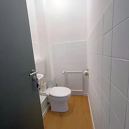 38 Aparthotel